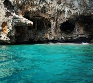 Esplorare le grotte marine di Palinuro: un’avventura indimenticabile