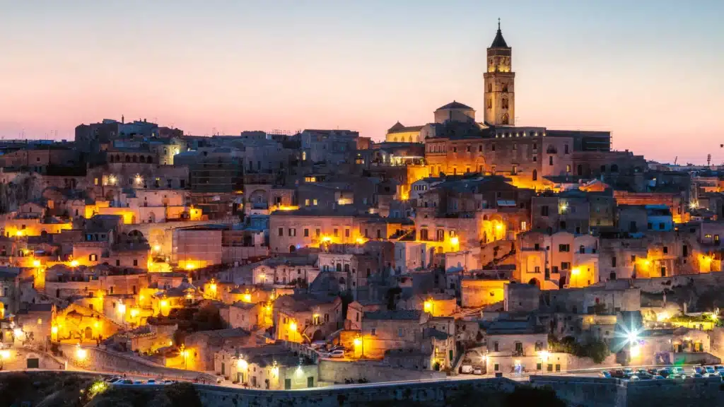 Le 7 Destinazioni Segrete in Italia da Visitare Questo Autunno