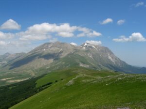 Scopri il Cilento: Un Viaggio tra Storia, Natura e Sapori