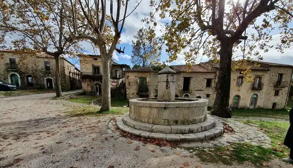 Roscigno Vecchia