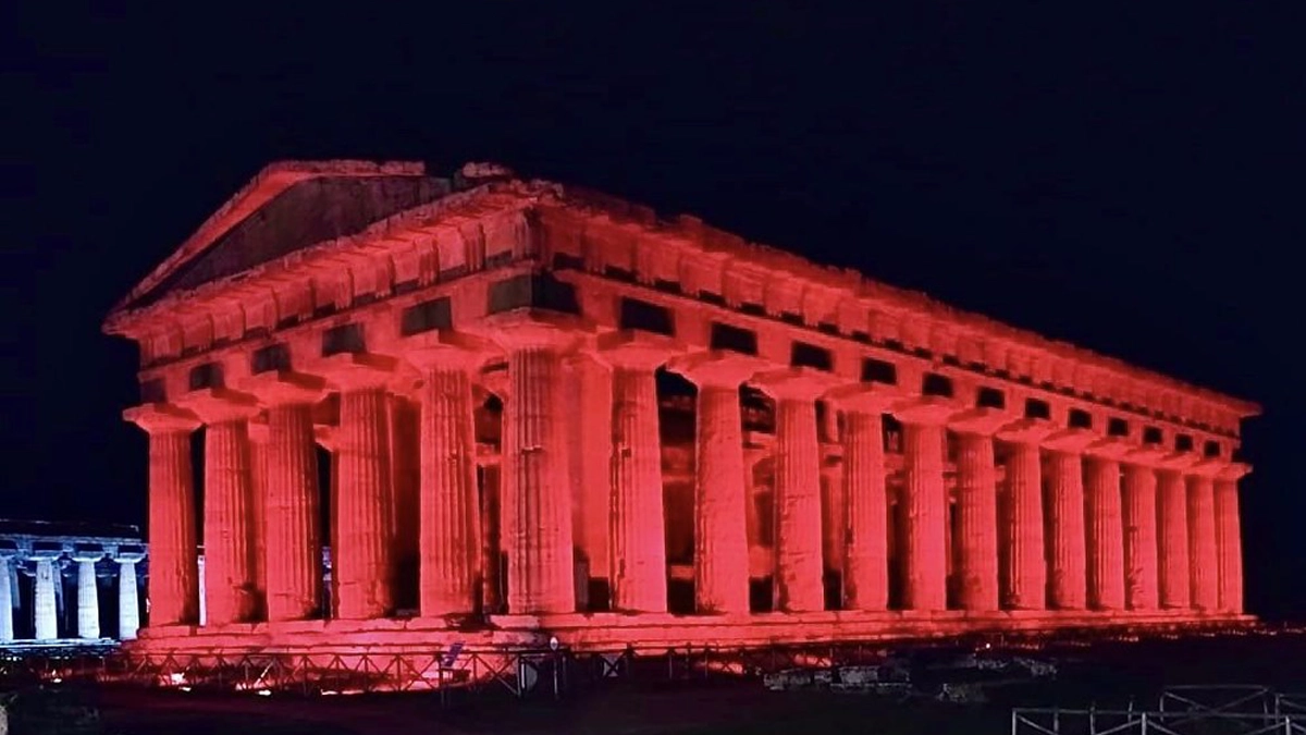 Paestum di sera: orari e biglietti scontati 2025